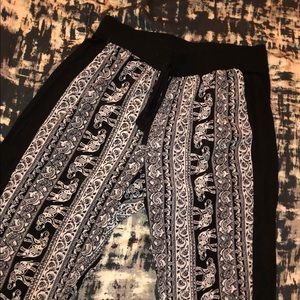 Boho jogger pants 🐘